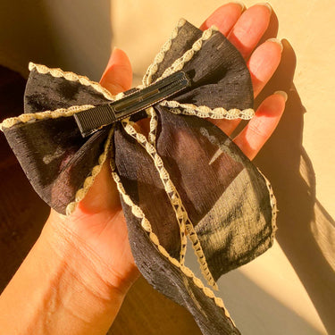 Vintage Black & White Bows | NH